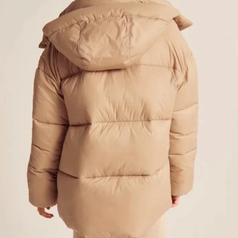 Abercrombie Mid Length Puffer - Picture 6 of 7